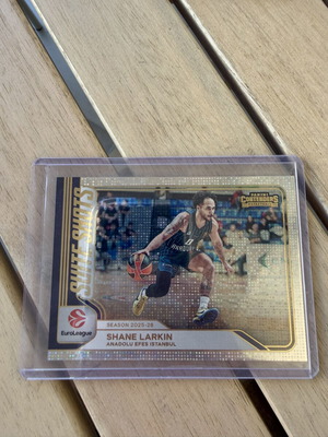 Euroleague Contenders Shane Larkin Suite Shots card like new