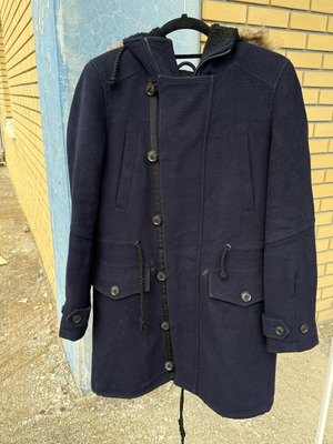 Μοντγκόμερι Zara μεταχειρισμένο, ολόμαλλο, μέγεθος small με αποσπώμενο γουνάκι