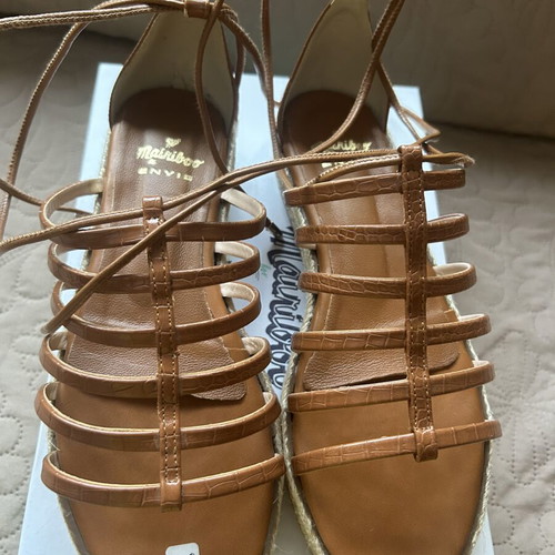 Mairiboo by Envie Shoes women's sandals size 38 new, brown