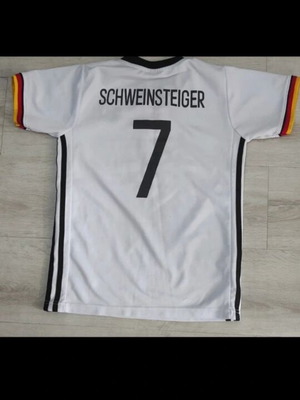 Germany National Team Jersey Schweinsteiger like new, kids' size