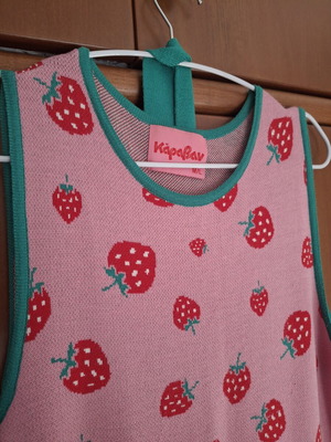 Karavan knitted dress with strawberries, M-L