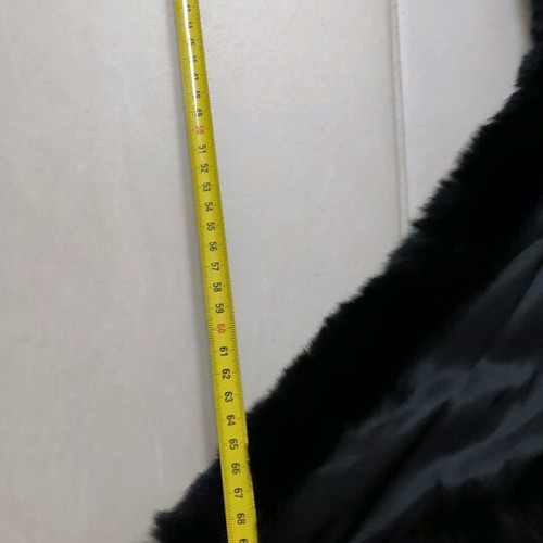 Natural fur collar black like new