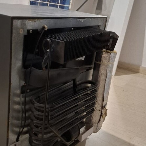 Vitrifrigo C600 S/L Mini Fridge Like New, 55 Liters