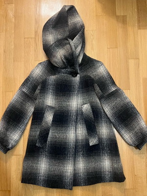 Zara Basic Small checked coat with hood like new, black and grey