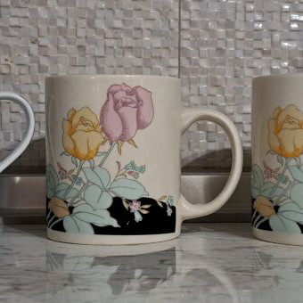 Coffee mugs used, set of 11 with Nescafe and Caotonic