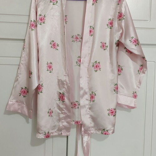Satin kimono baby pink with roses, size M
