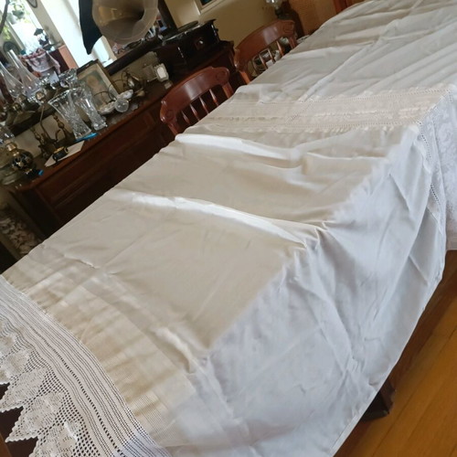 Traditional handmade curtain 220x245 like new