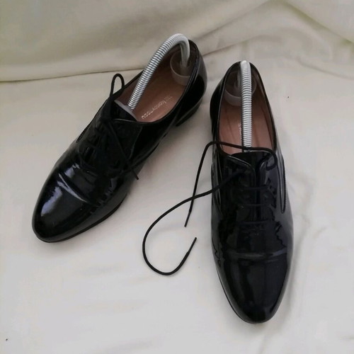 Kalogiou Oxford patent leather shoes like new, size 40, black