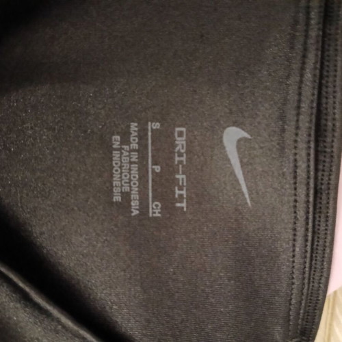 Nike Dri-FIT shiny black leggings size S like new