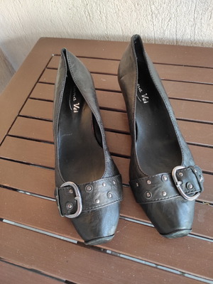 Black leather pumps new, size 41, 4 cm heel