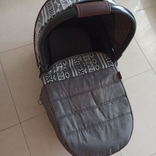 Carello Maxima Winter Grey Port Bebe Like New