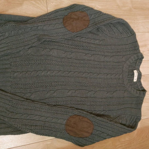 Women's sweater size M like new, gray