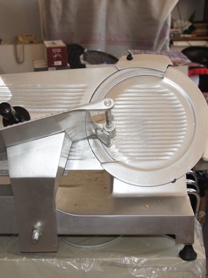 Μηχανή κοπής αλλαντικών σαν καινούργιο