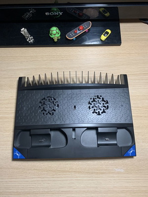PlayStation 5 Vertical Charging Station like new with dual ports and fans