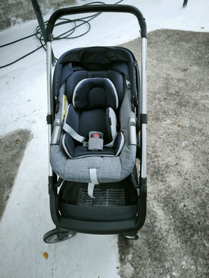 Iglesina Aptica 2 in 1 baby stroller like new