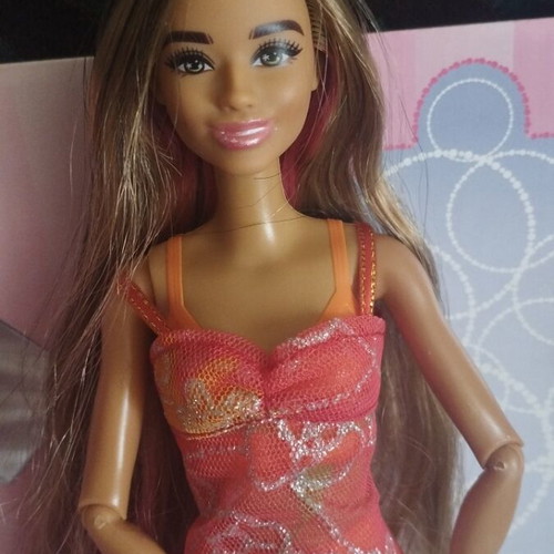 Barbie Colour Reveal doll with articulated body