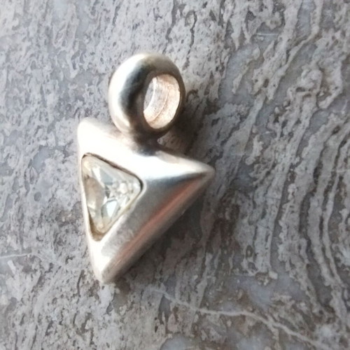 Silver 925 Triangle Pendant new with zircon stone