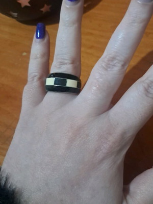 Metal ring like new, black and beige
