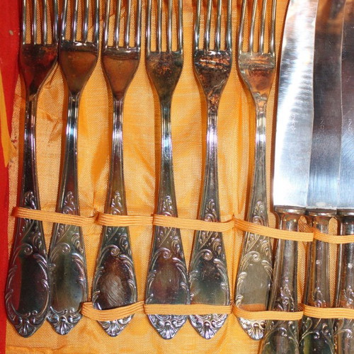 Placcato Argento table cutlery set for 12 people new, Baroque style
