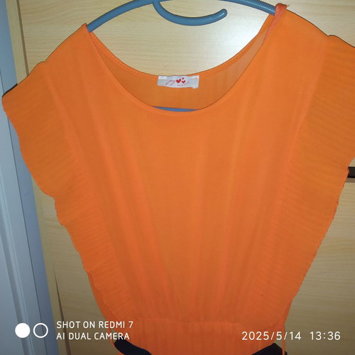 Pleated dress with belt new, orange
