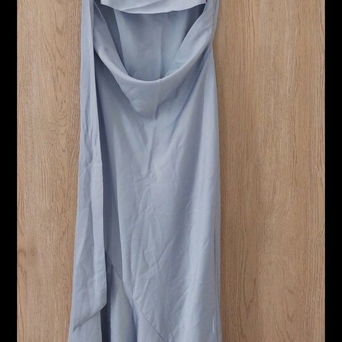 Asos dress with open back like new, size M