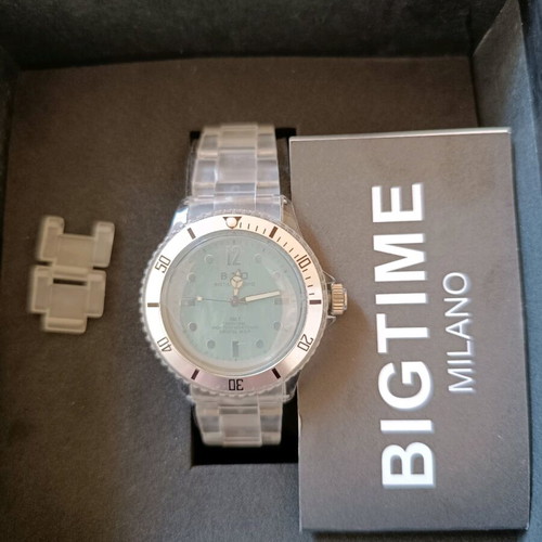 BTO Bigtime Milano polycarbonate light blue watch new