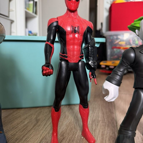 Avengers Marvel and DC Comics Figures 30 cm like new