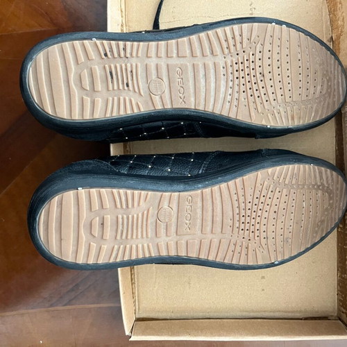 Geox women's shoes size 36 used