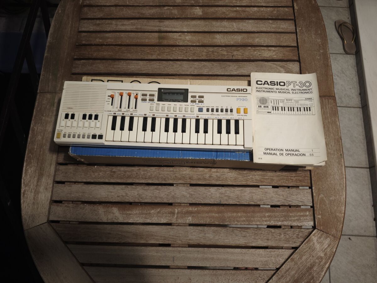 Casio PT-30 vintage electronic musical… - € 65,00 - Vendora.cy