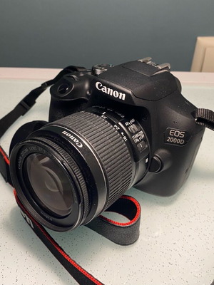 Canon DSLR EOS2000D σαν καινούργιο με δύο φακούς EF 18-55mm και EF 50mm