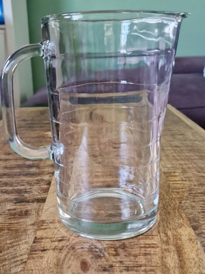 Glass pitcher like new