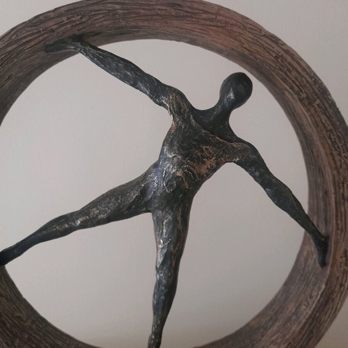Decorative set 2 people on wheel like new