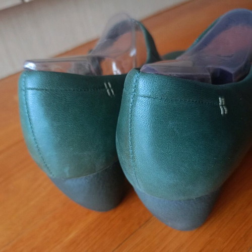 Camper Green Leather Pumps Size 36 Like New