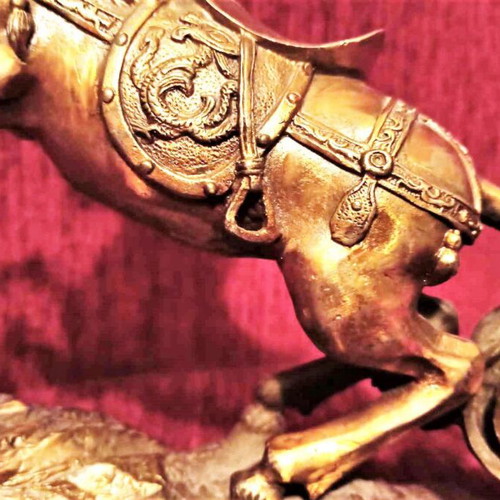 Bronze horse antique like new