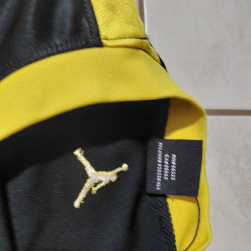 Jordan basketball jersey like new, authentic