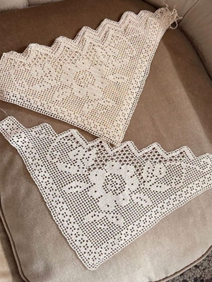 Handmade lace used, set of 7 pieces 32x32 cm