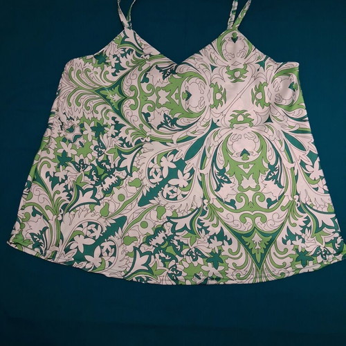 Women's top with thin straps like new, Secret, white and green, size M