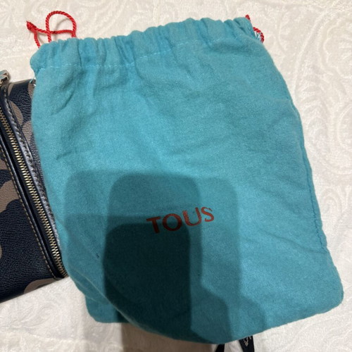 Tous leather crossbody bag like new, black and beige