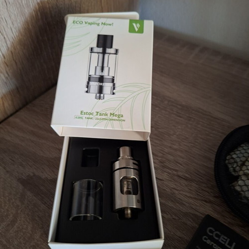 iStick Pico vaping kit used with Melo 3, Mini Tank Mega, extra battery