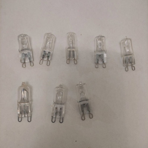 Set of 8 halogen G9 light bulbs used