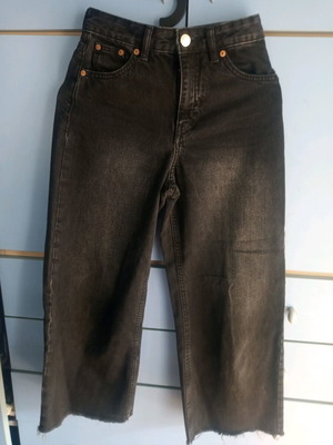 Pull and Bear girls' black jeans like new