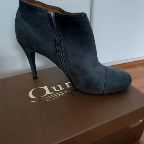 Grey women's ankle boots size 41, worn only once, 10cm heel