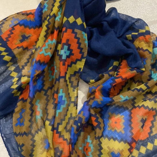 3 women's scarves