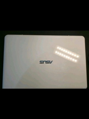 Asus laptop σαν καινούργιο, μέχρι 13 inch, 2GB μνήμη