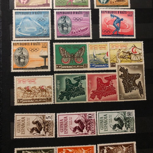Stamp album like new with thematic series from many countries