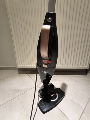 Stick vacuum VICKO Spark 800 W used