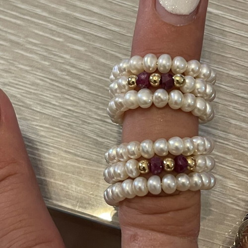 Rings set of two with pearls and 14K gold beads used