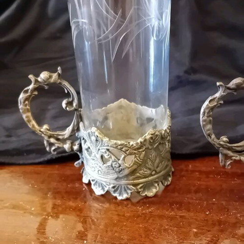 Glasses set of 6 with silver-plated base like new