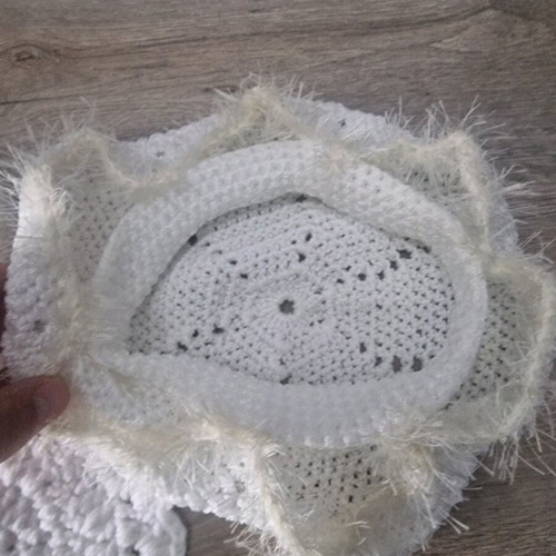 Various knitted decorations new, price for all together