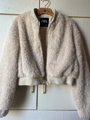 Zara fur jacket like new, crop synthetic fur coat